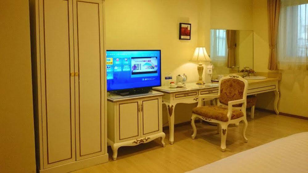 Ace Hotel Kota Hualien Bagian luar foto